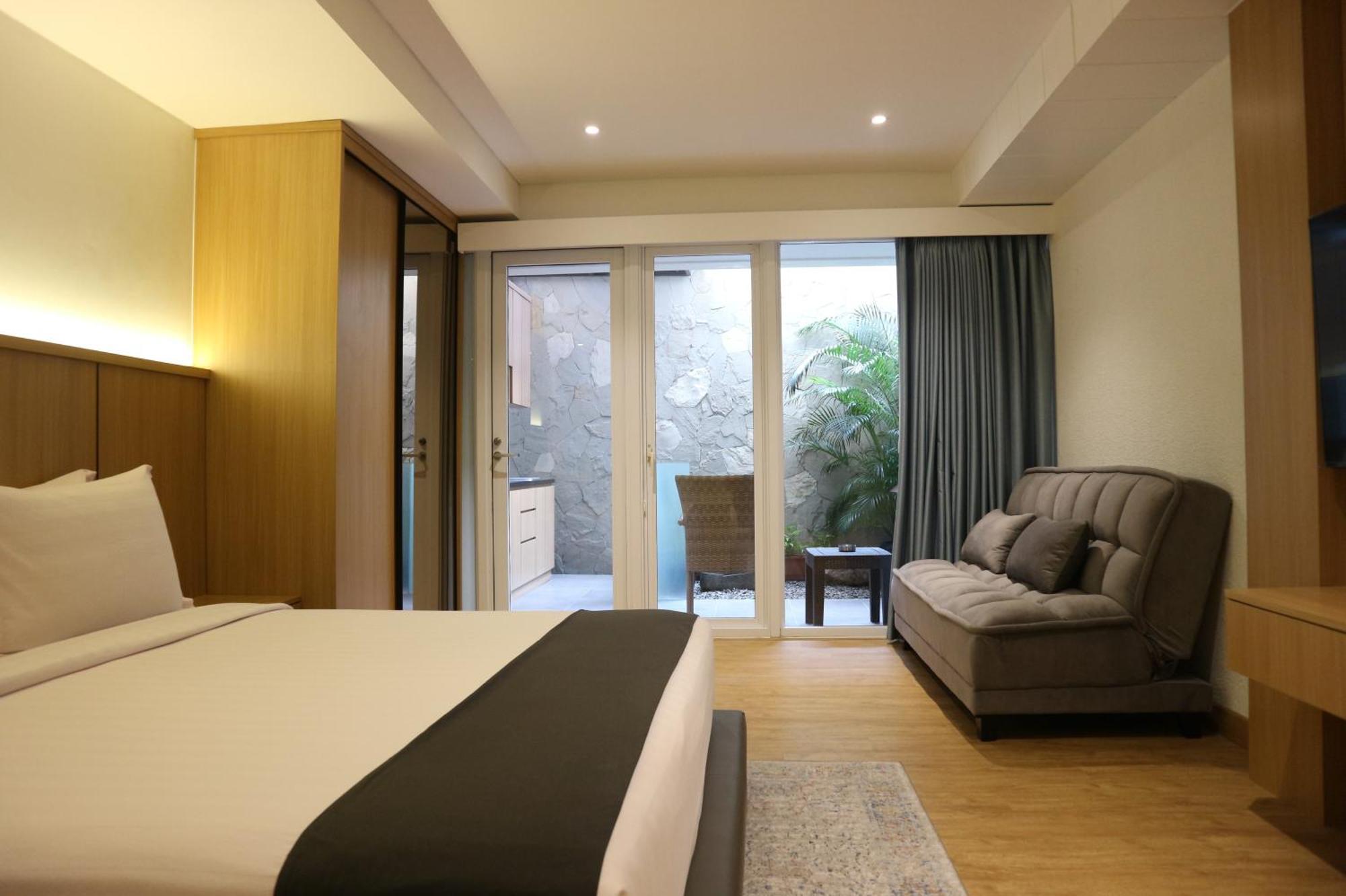 Treehouse Suites - Boutique Serviced Apartment Yakarta Exterior foto